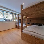 Апартаменти Riverside 3rd Floor North